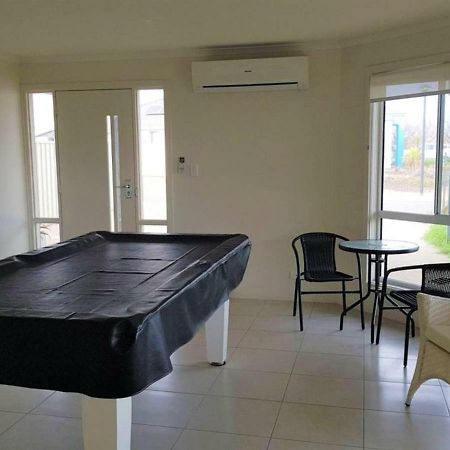 Agape Holiday Home With Pool Table ,Nbn Internet Wallaroo Esterno foto